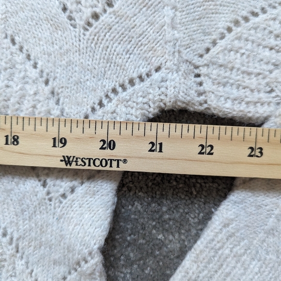 Ricki's hollow details oversized wool blend cream pullover sweater women's Small - Picture 9 of 9